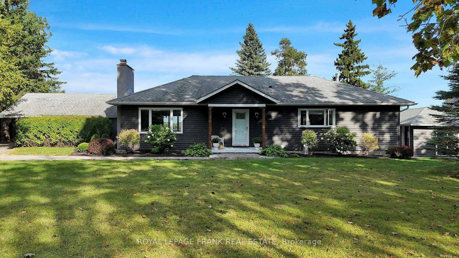 Scugog, ON L9L 1N6,230 Beech ST