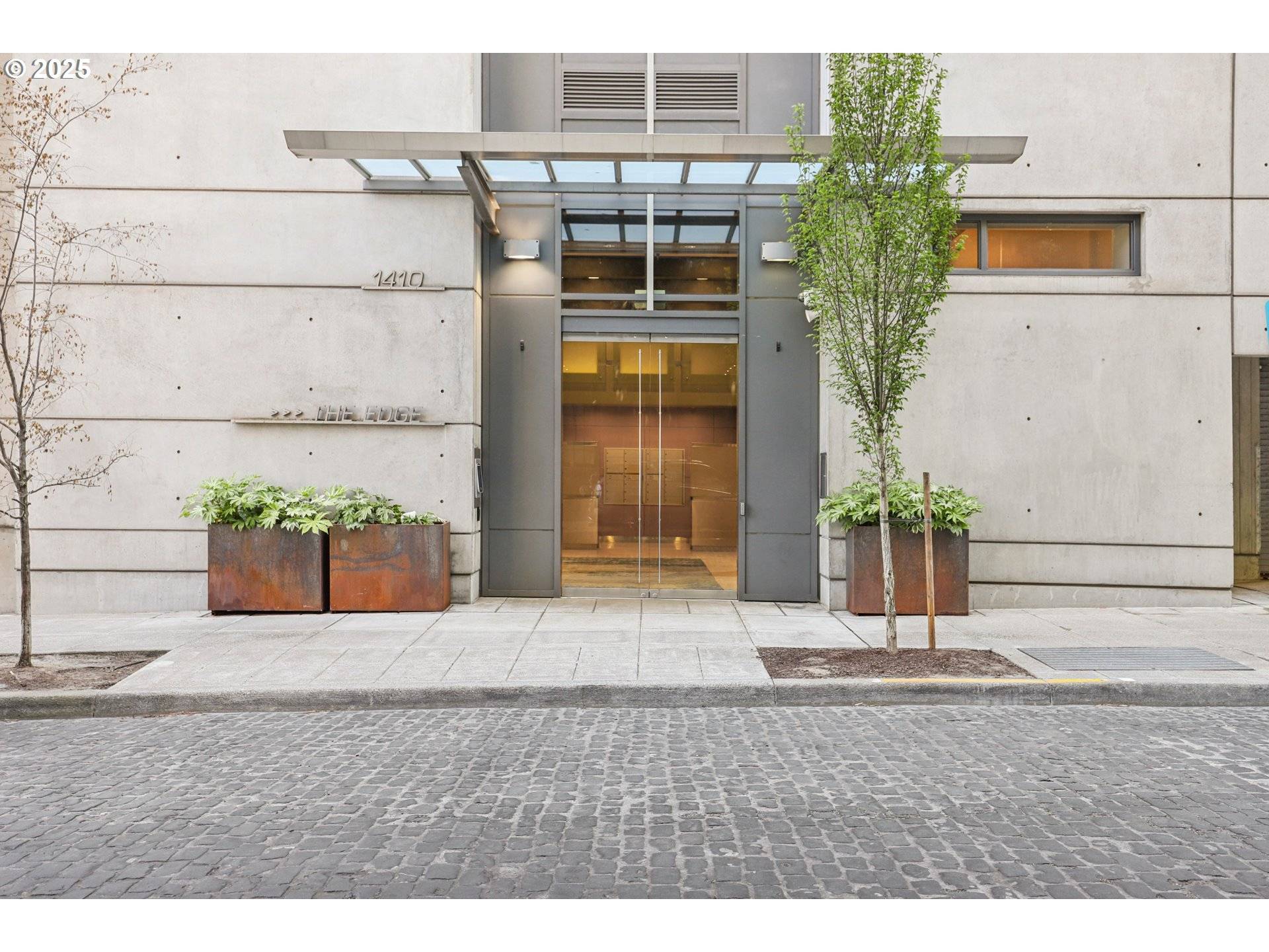 Portland, OR 97209,1410 NW KEARNEY ST #717