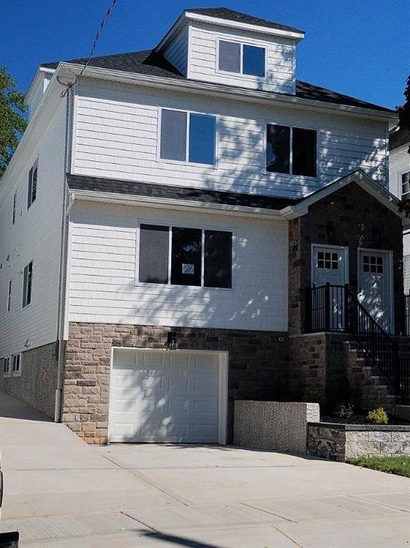 Staten  Island, NY 10310,335 Oakland AVE