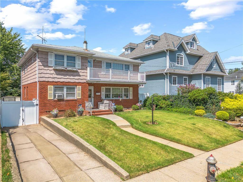 Staten  Island, NY 10312,247 Hillcrest ST
