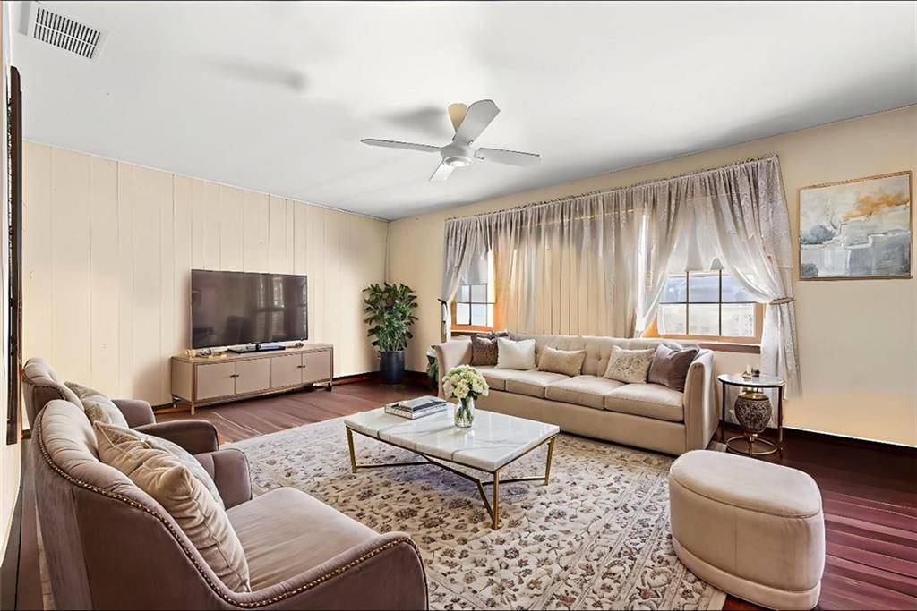 Staten  Island, NY 10312,247 Hillcrest ST