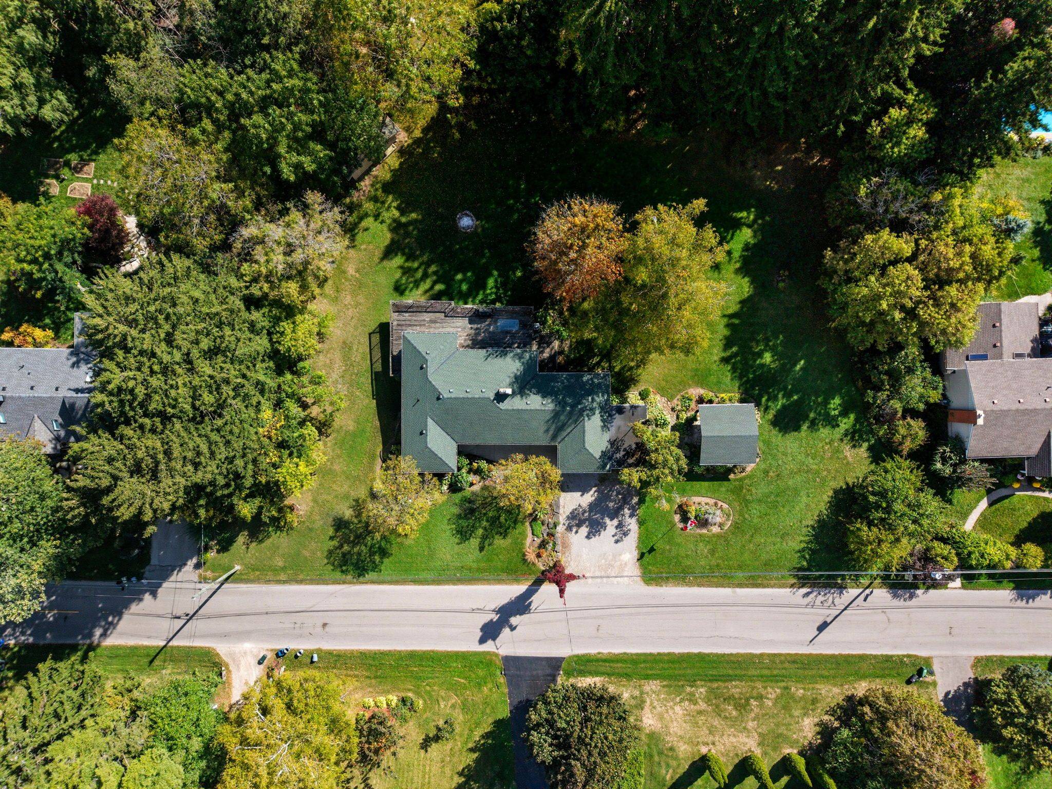 Hamilton, ON L9H 4X8,136 HILLCREST AVE