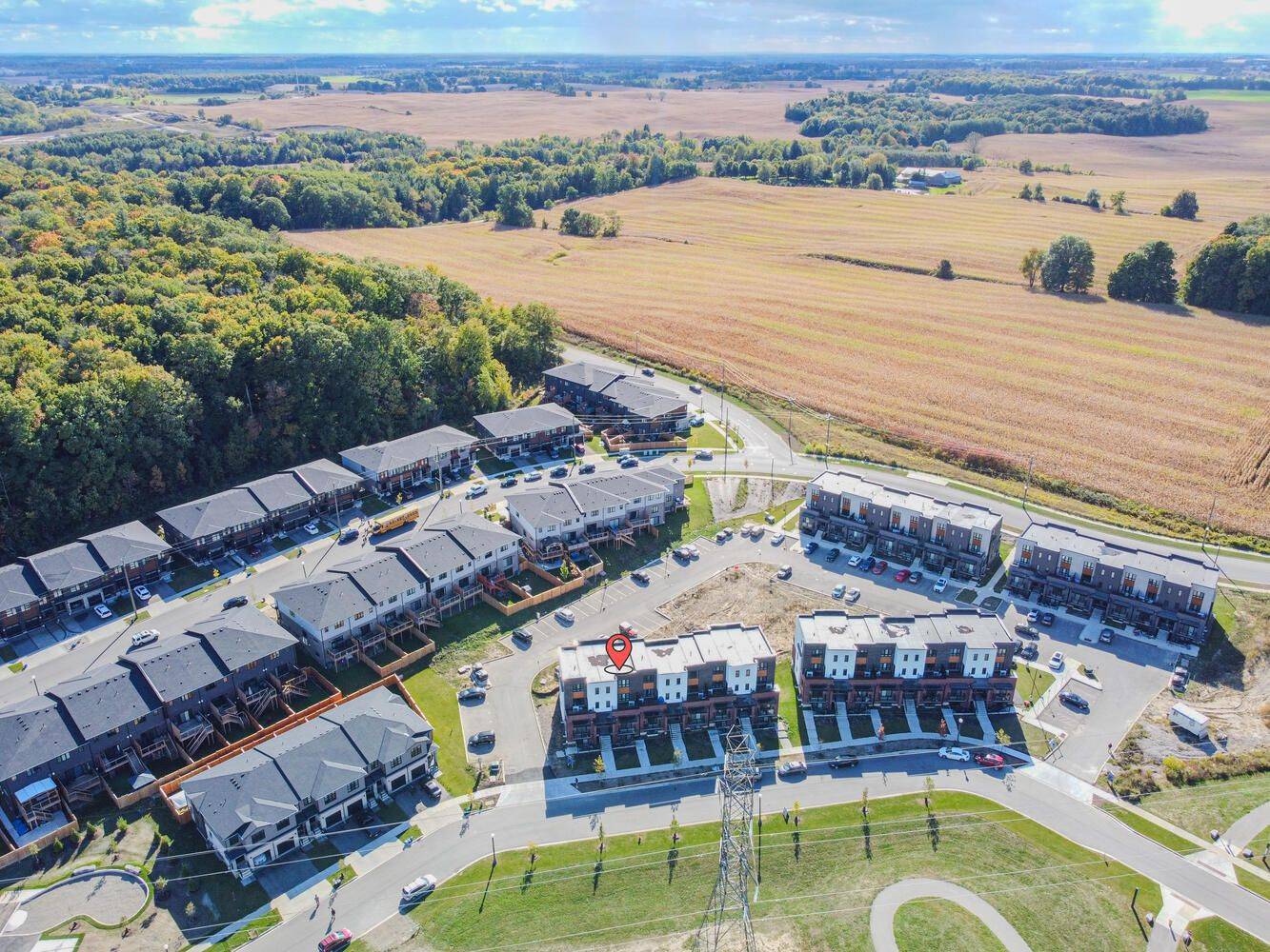 Kitchener, ON N2R 0S4,289 Chapel Hill DR #49