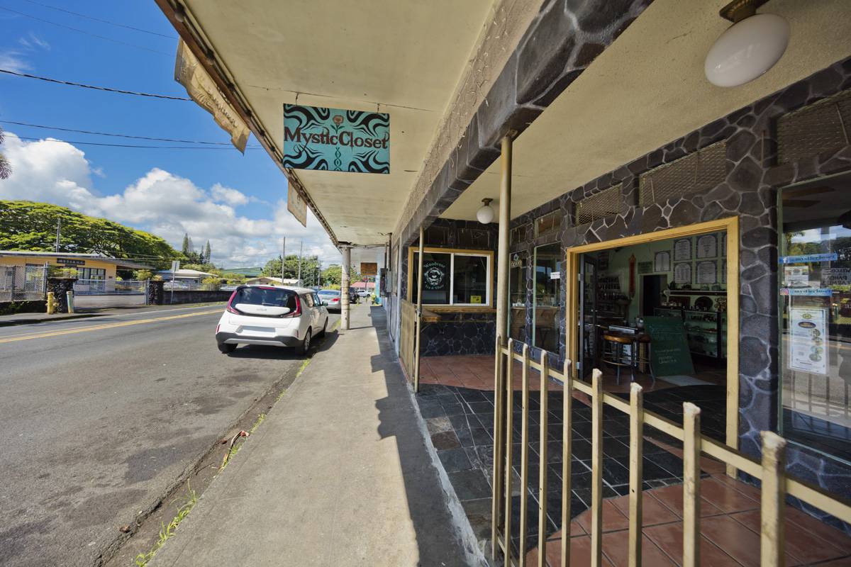 Pahoa, HI 96778,15-2931 PAHOA VILLAGE RD