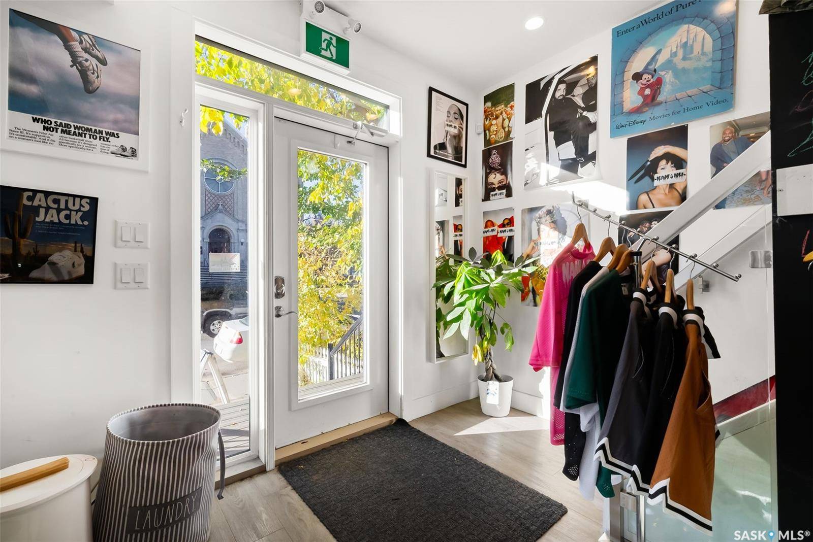 Regina, SK S4T 1P2,3126 13th AVENUE