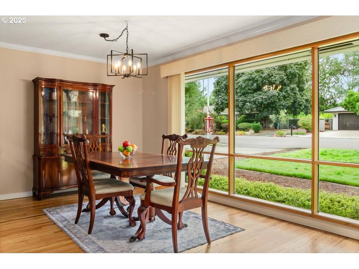 Beaverton, OR 97008,9845 SW EAGLE LN