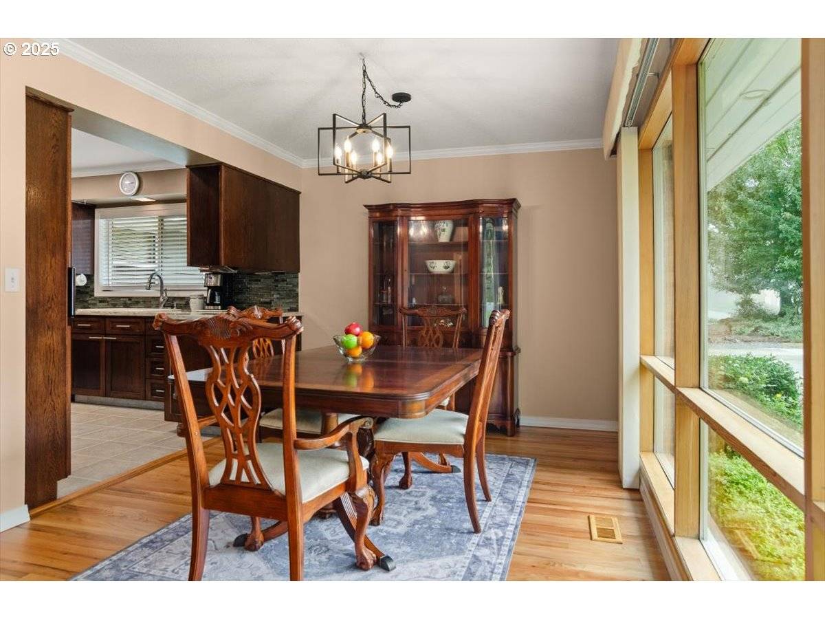 Beaverton, OR 97008,9845 SW EAGLE LN