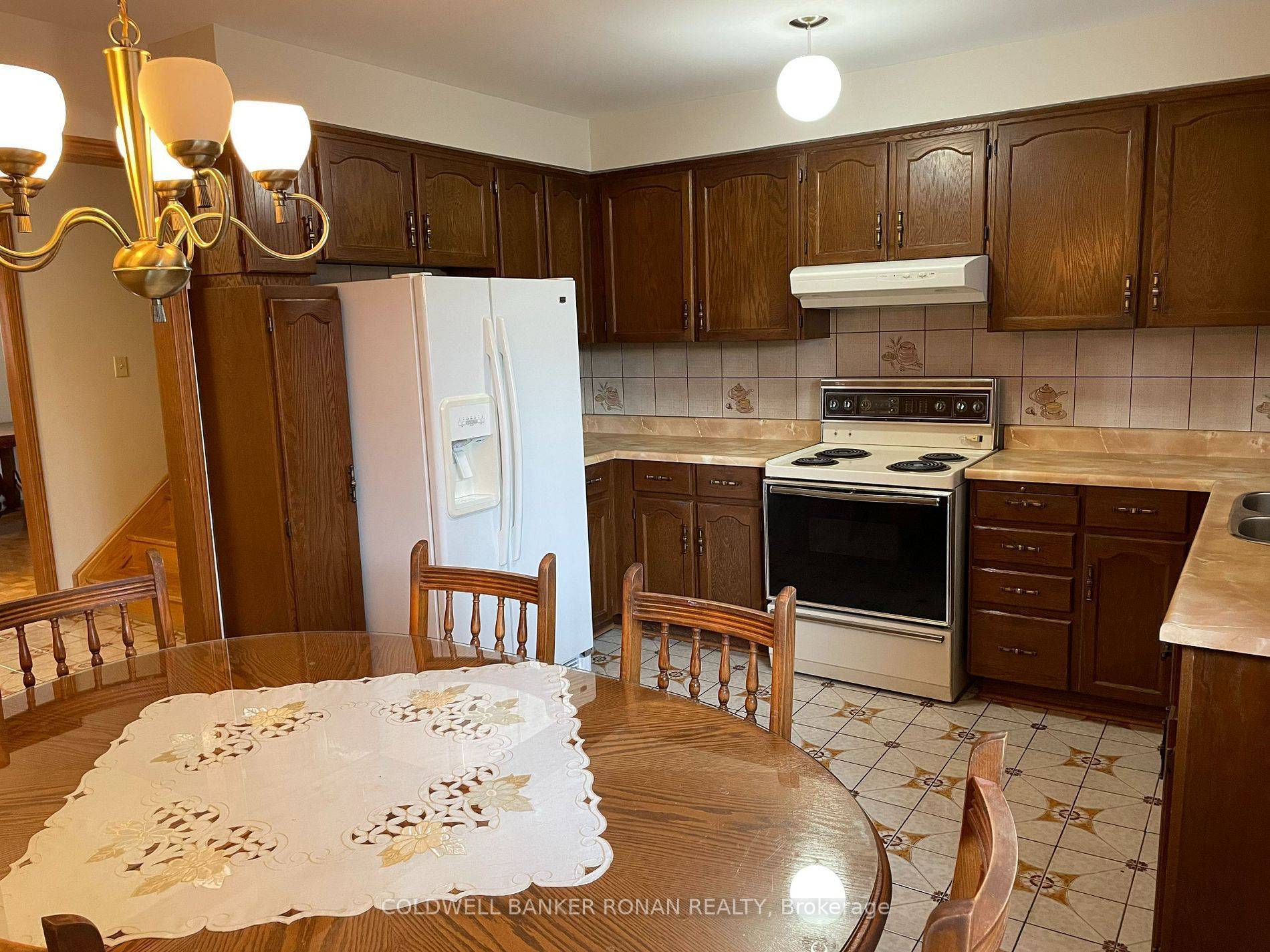 Toronto W10, ON M9V 4W9,74 Minglehaze DR