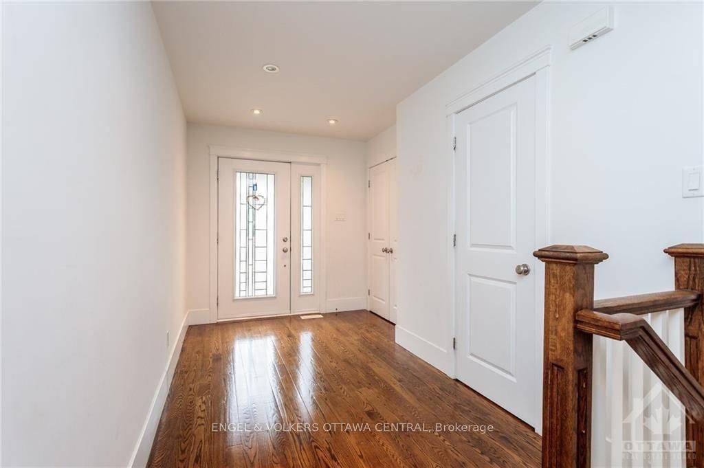 Mooneys Bay - Carleton Heights And Area, ON K2C 2B4,140 Montauk Pvt N/A