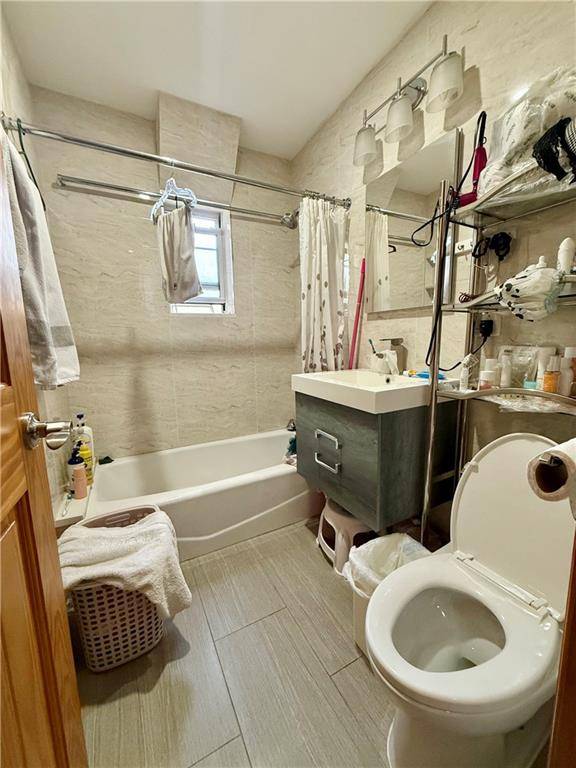 Brooklyn, NY 11220,760 67th ST #3F