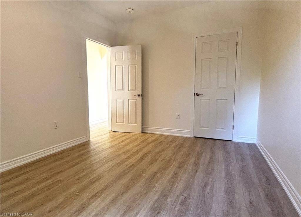 Hamilton, ON L8N 2Y9,76 Wentworth ST S #2