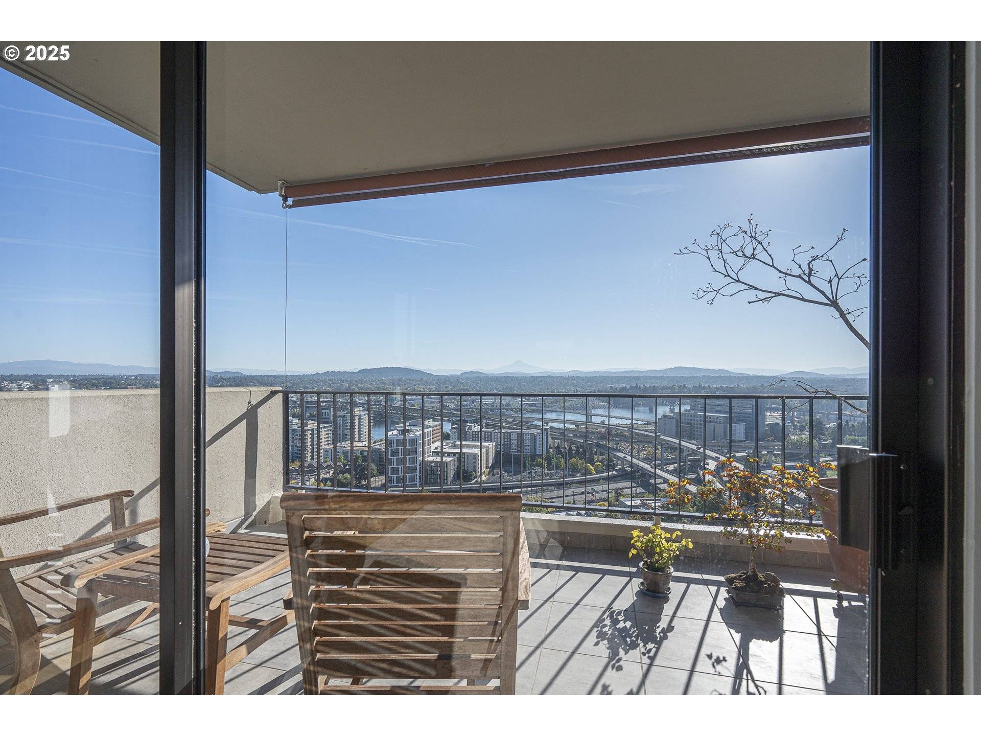 Portland, OR 97201,2221 SW 1ST AVE #2122