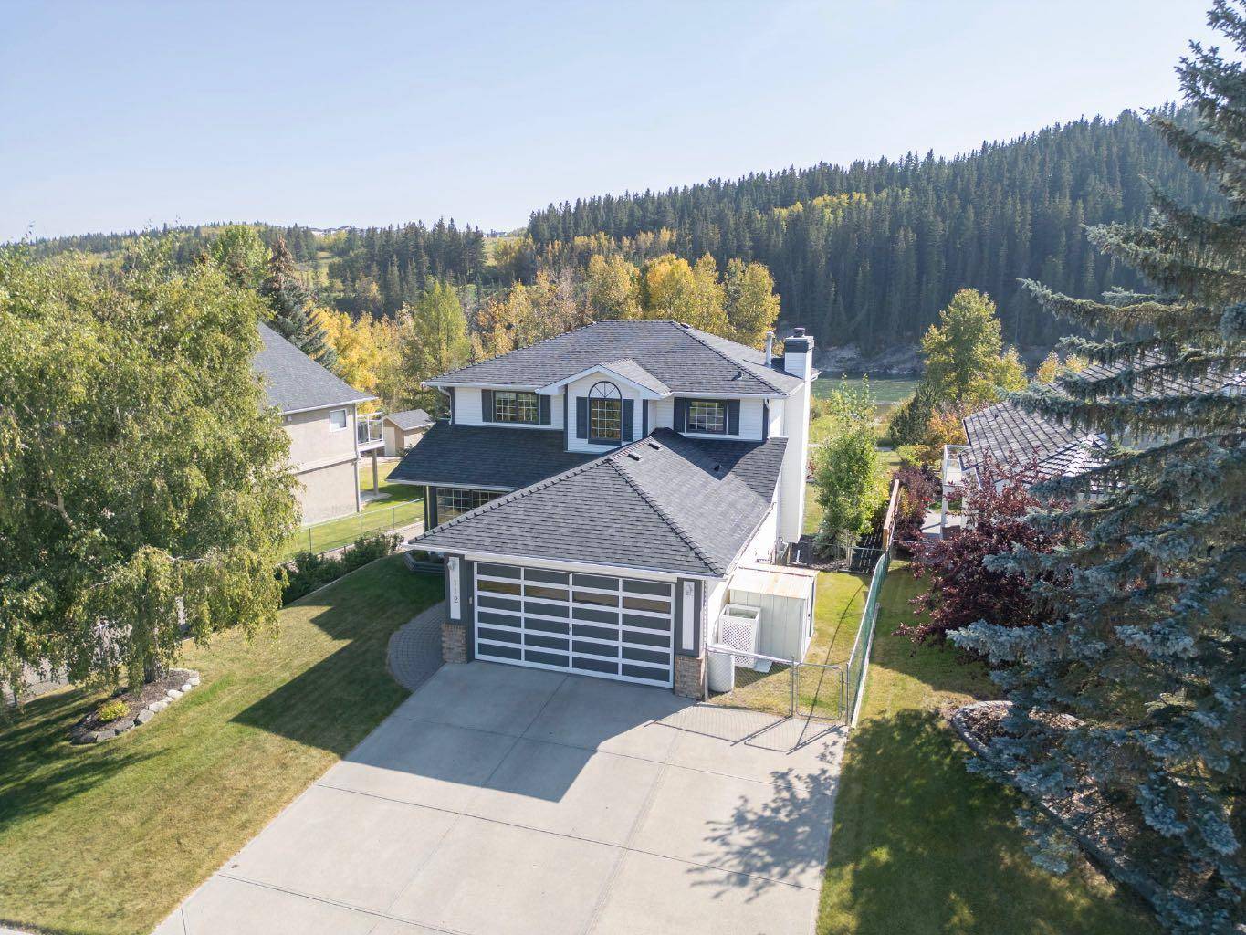 Cochrane, AB T4C 1K5,112 Riverview CIR