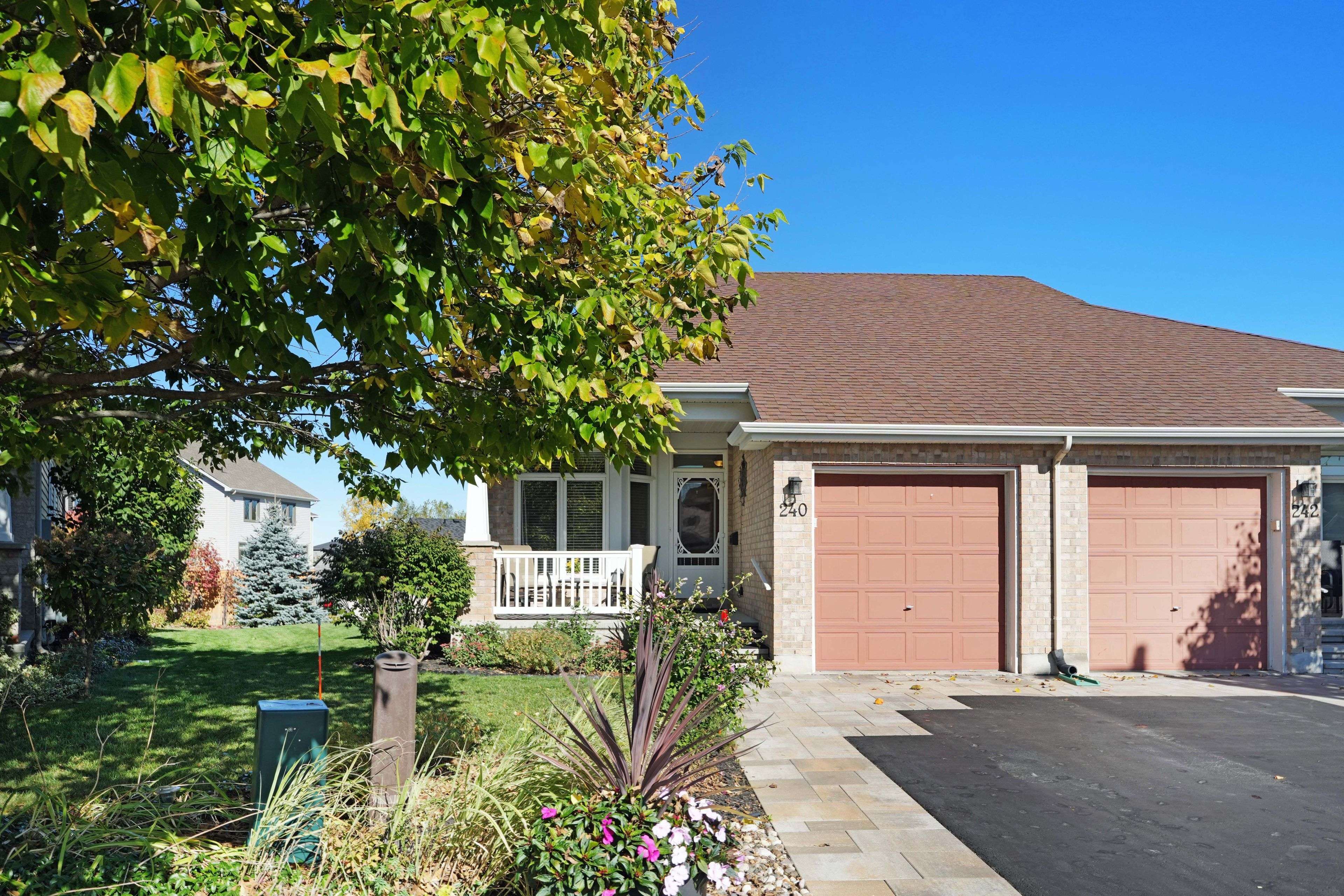 Blossom Park - Airport And Area, ON K1T 0E6,240 Bulrush CRES