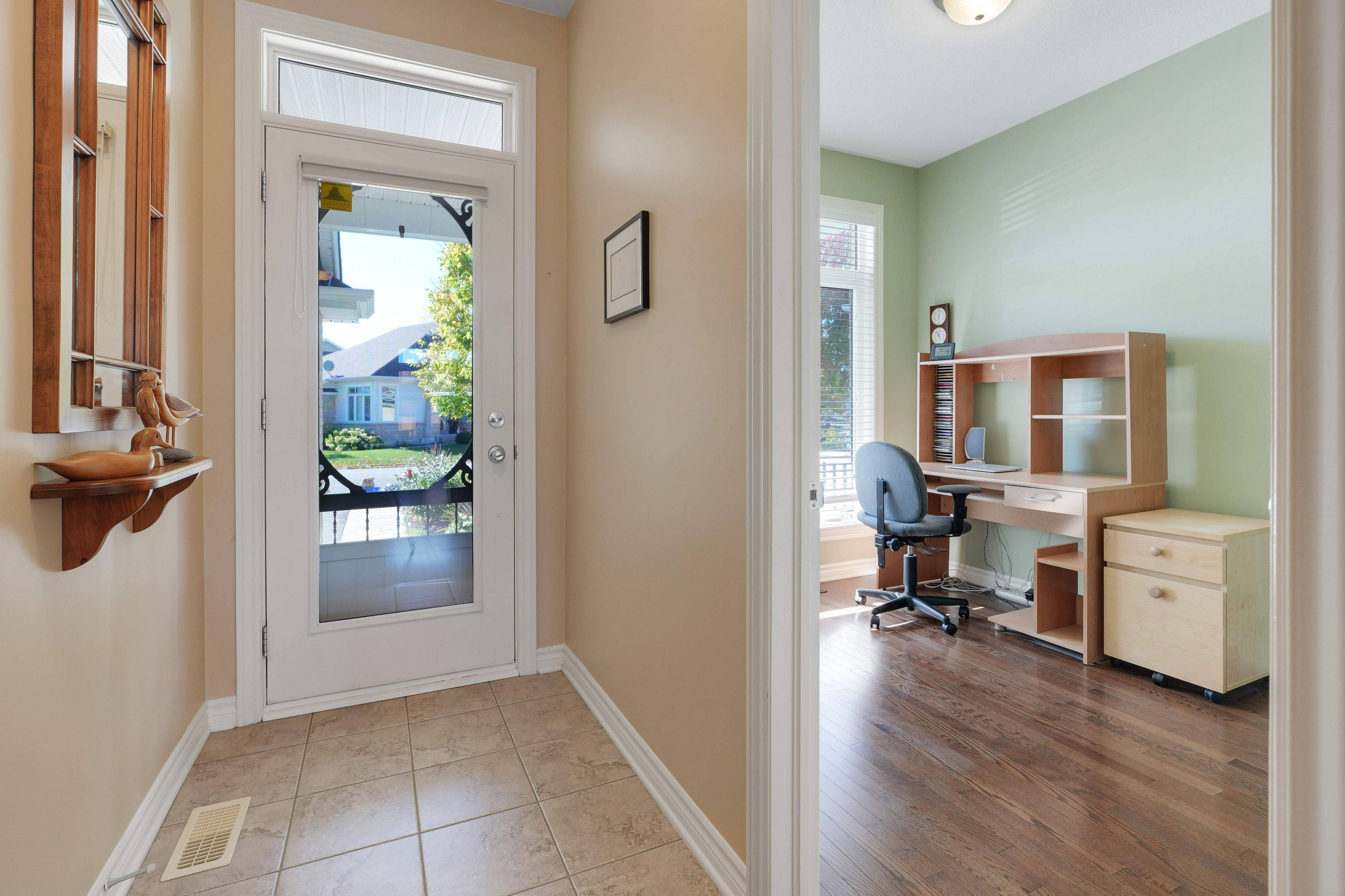 Blossom Park - Airport And Area, ON K1T 0E6,240 Bulrush CRES