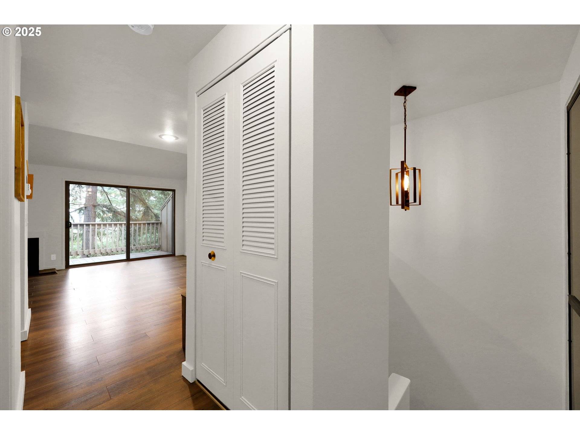 Eugene, OR 97405,143 TREEHILL LOOP