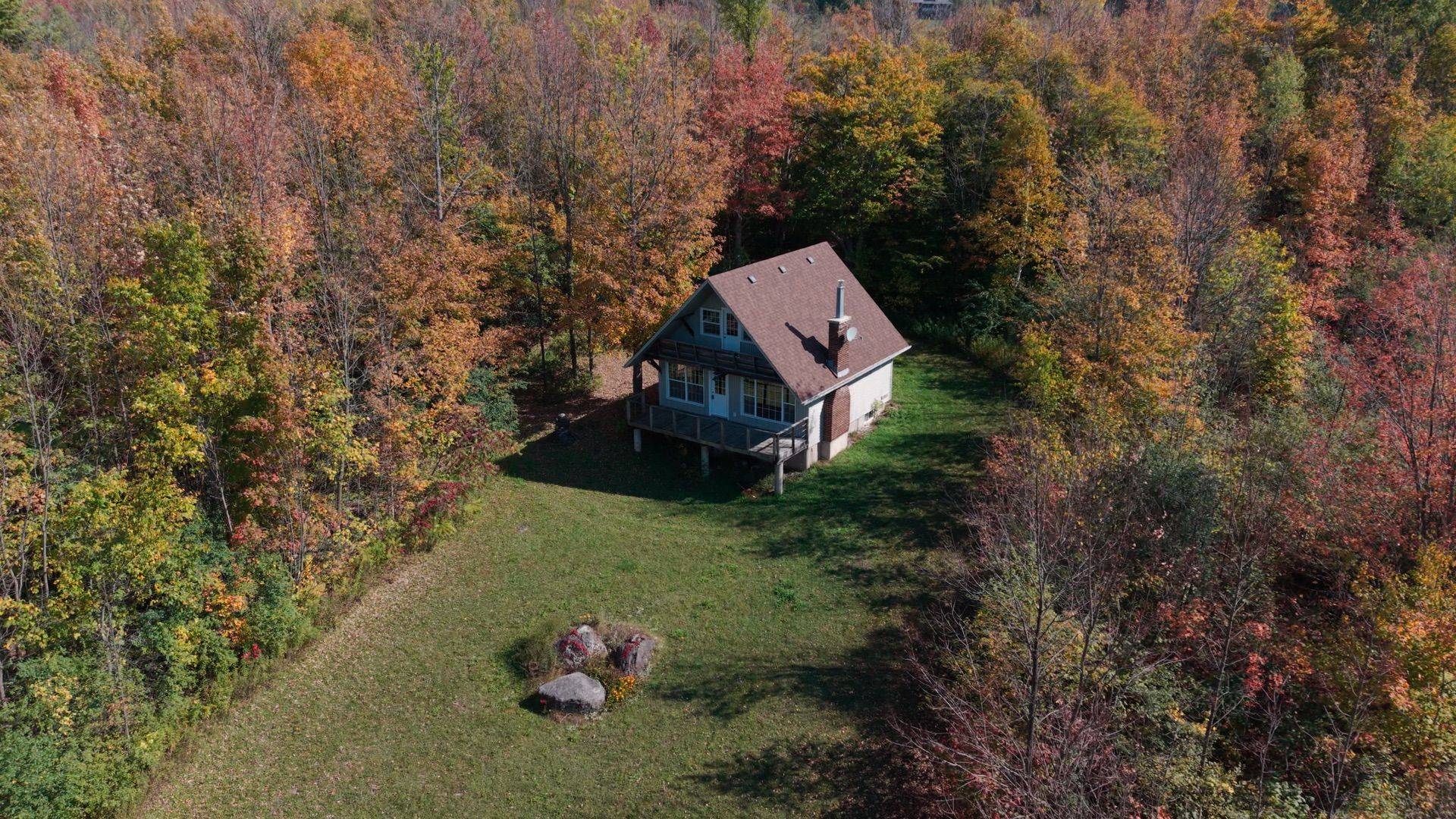 Grey Highlands, ON N0C 1G0,110 Old Baldy Access RD