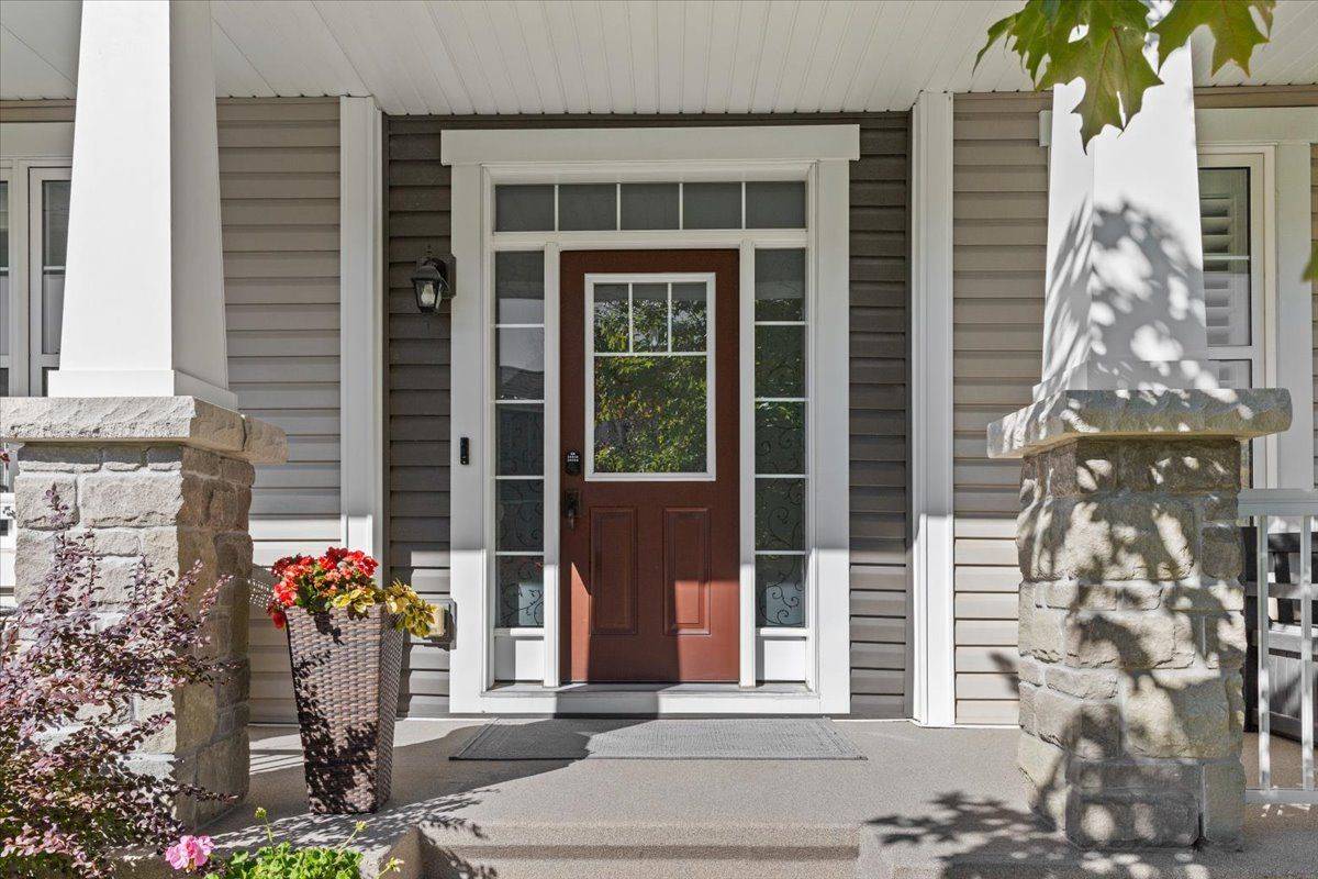 Kanata, ON K2M 0L6,33 Solaris DR