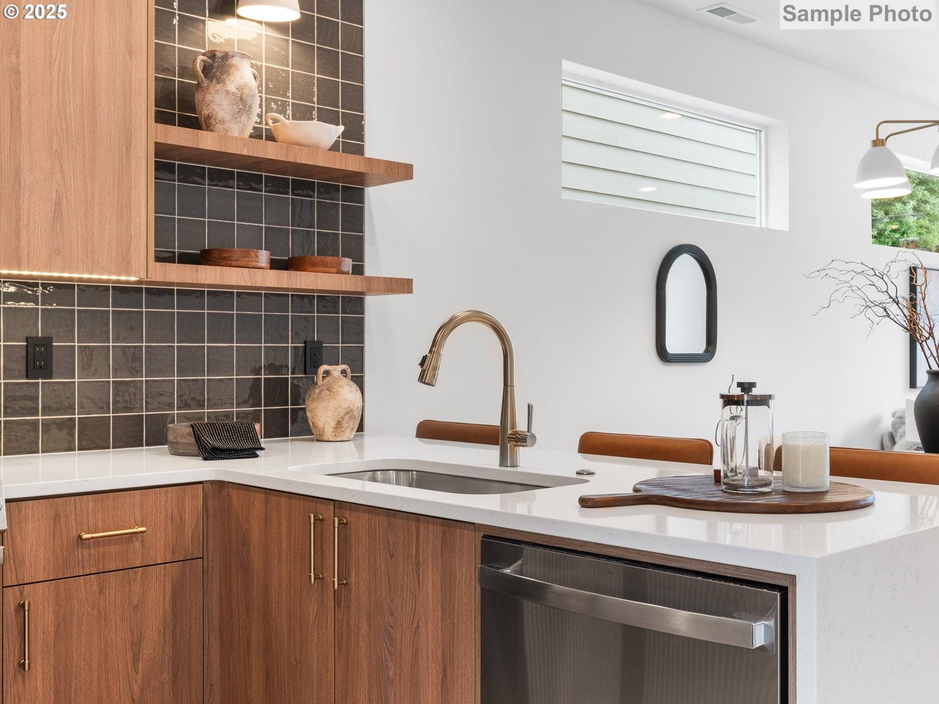 Portland, OR 97219,3613 SW Logan ST