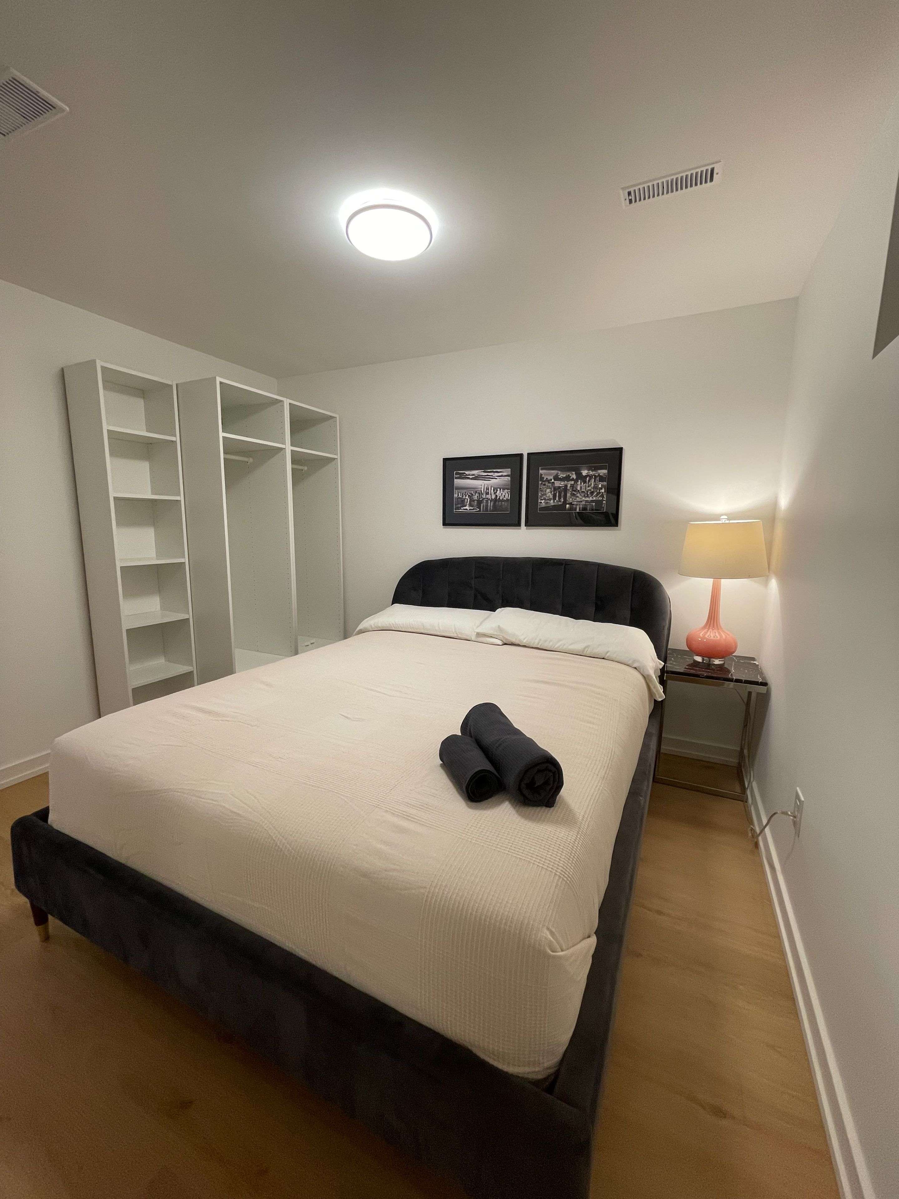 Toronto E10, ON M1C 2P9,183 Island RD #B2