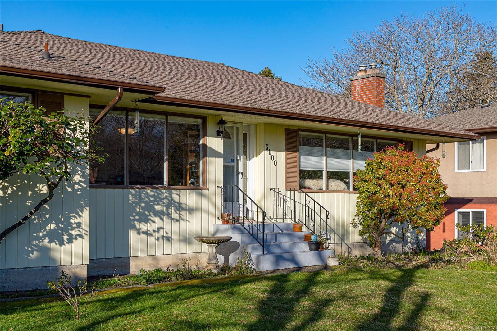 Oak Bay, BC V8P 5B7,3100 Woodburn Ave