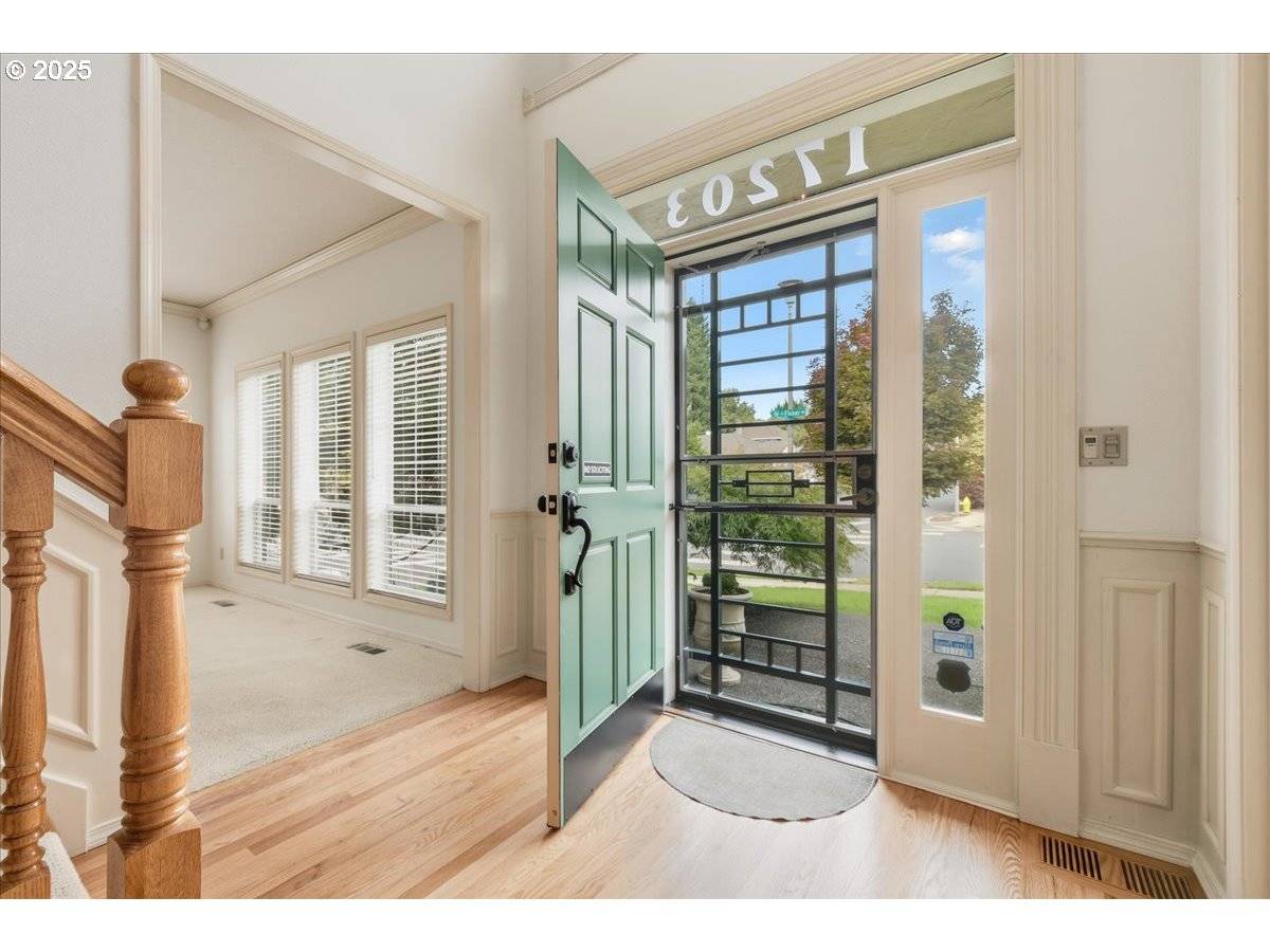 Vancouver, WA 98683,17203 SE FISHER DR