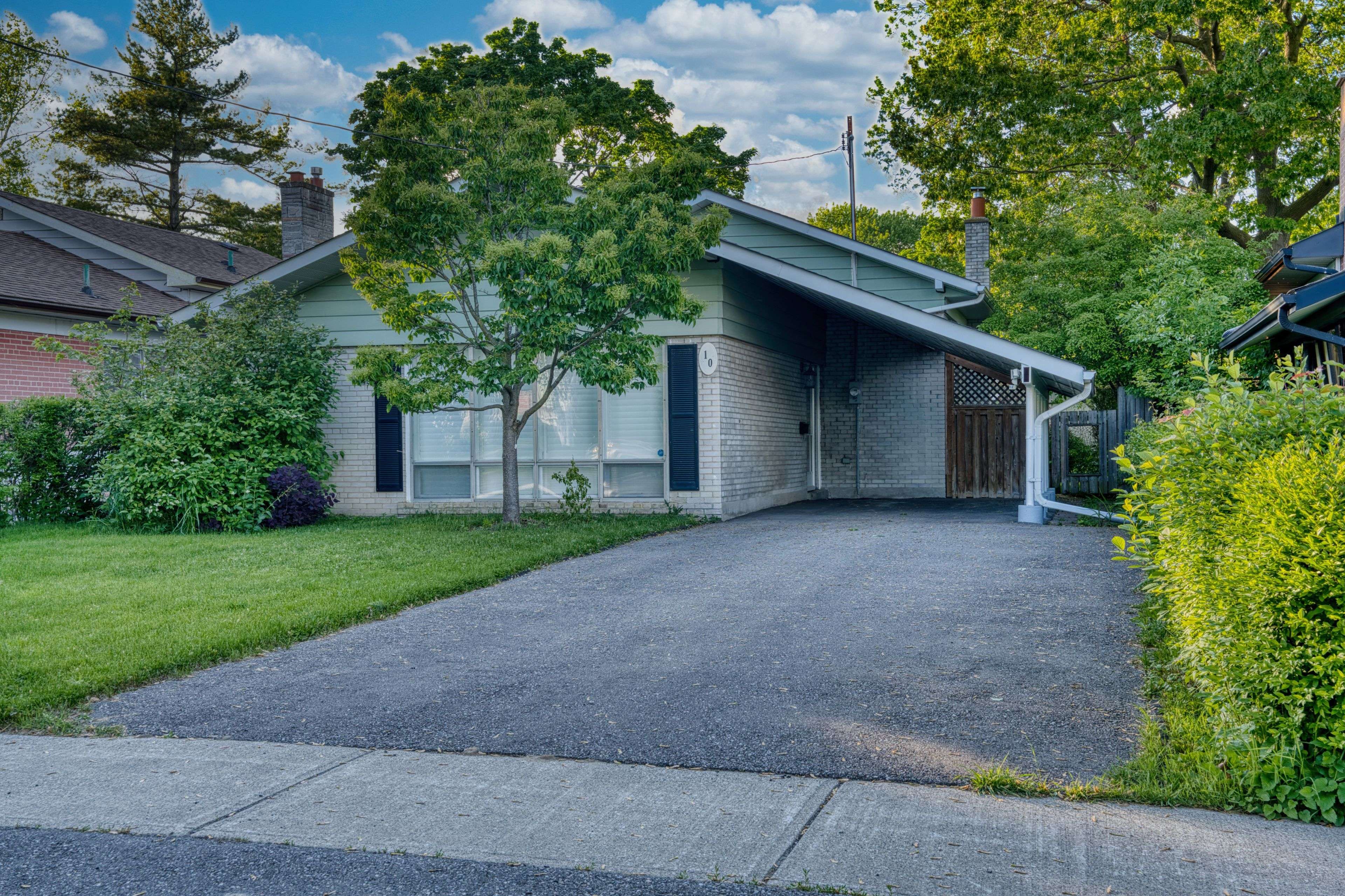 Toronto W10, ON M9W 2R7,10 Kennebec CRES