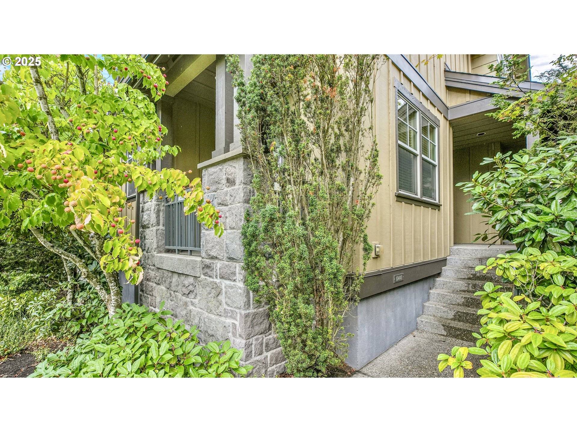 Portland, OR 97225,10441 SW WINDWOOD WAY