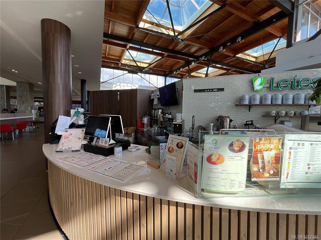 Victoria, BC V8T 2C5,1644 Hillside Ave #F25