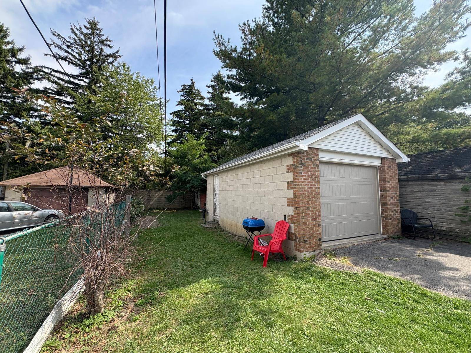 Toronto W03, ON M6E 4R5,627 McRoberts AVE