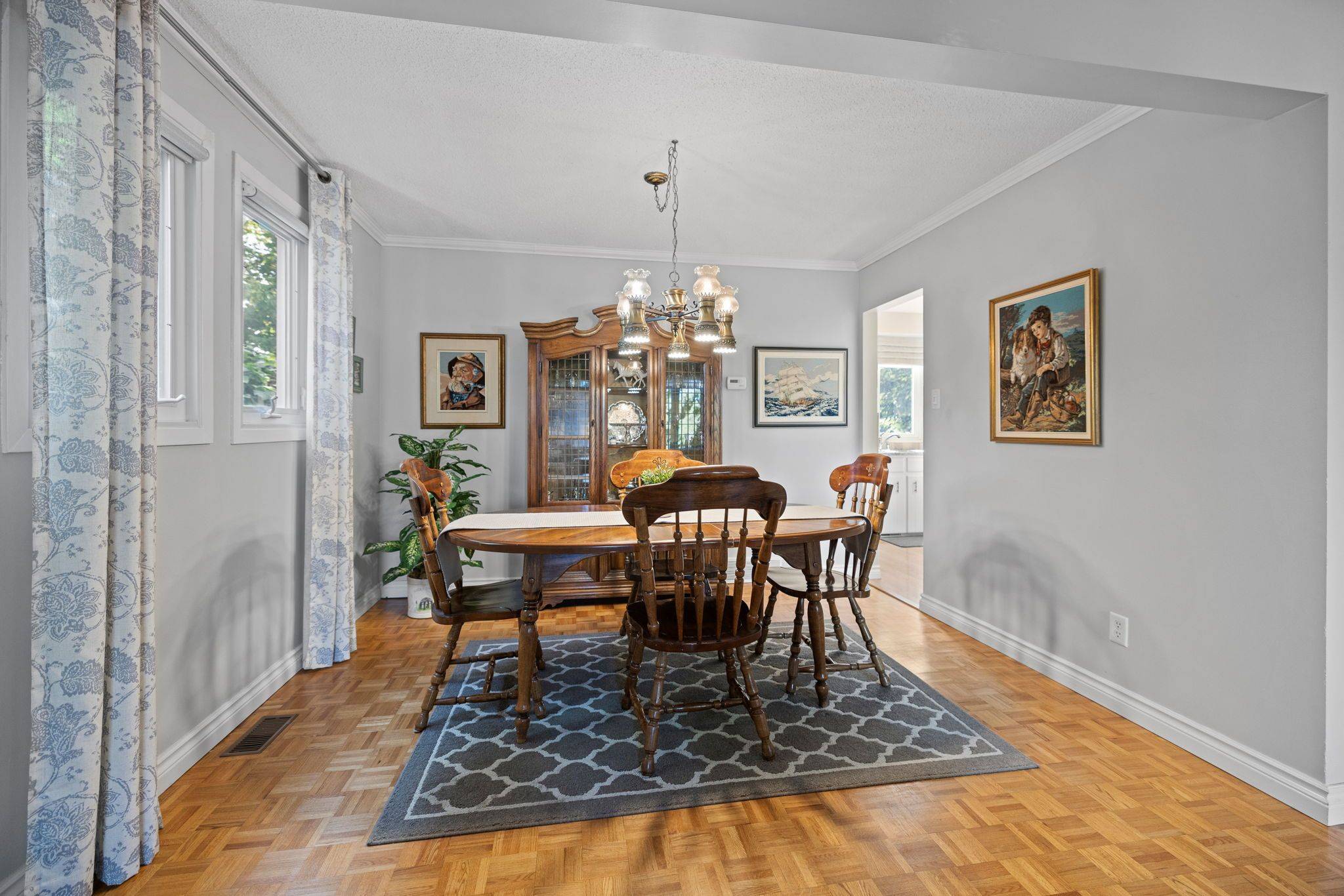 Britannia - Lincoln Heights And Area, ON K2B 6X5,2486 Regina ST