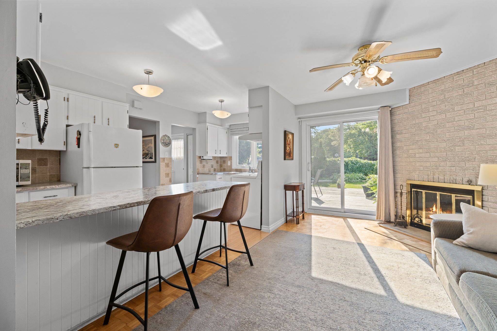 2486 Regina ST, Britannia - Lincoln Heights And Area, ON K2B 6X5