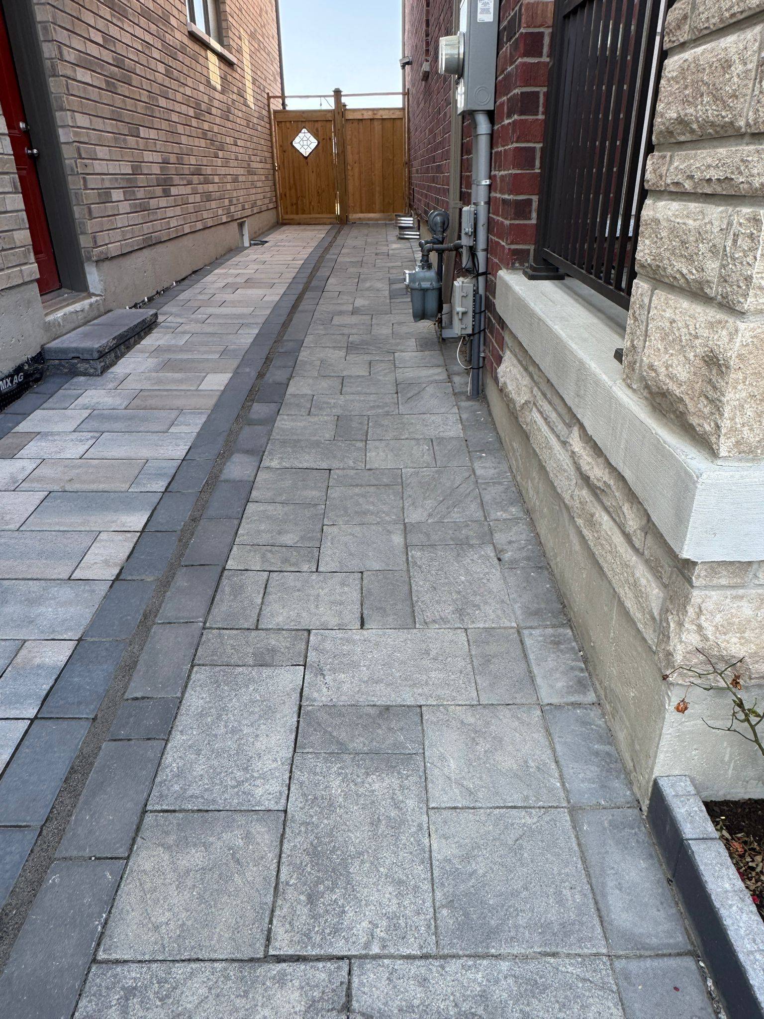 Whitby, ON L1P 0L8,83 Barkerville DR #Bsmt