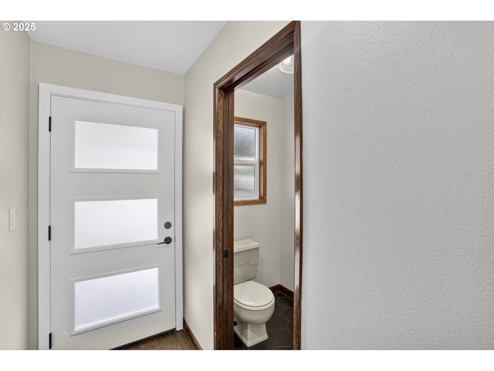 Portland, OR 97217,11926 N JANTZEN BEACH AVE #2