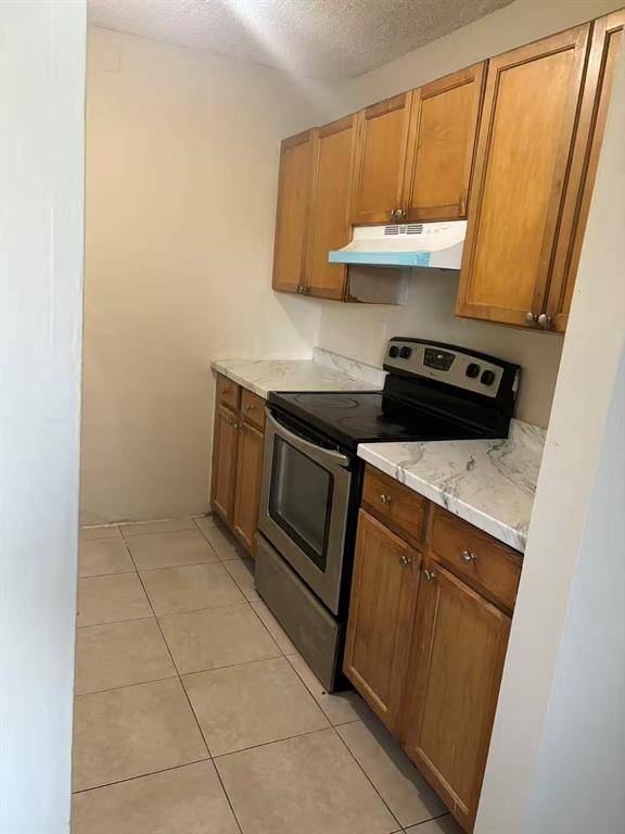 Boynton Beach, FL 33436,704 Meadows Circle #704