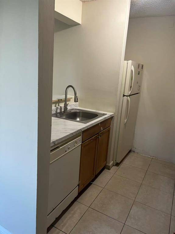 Boynton Beach, FL 33436,704 Meadows Circle #704