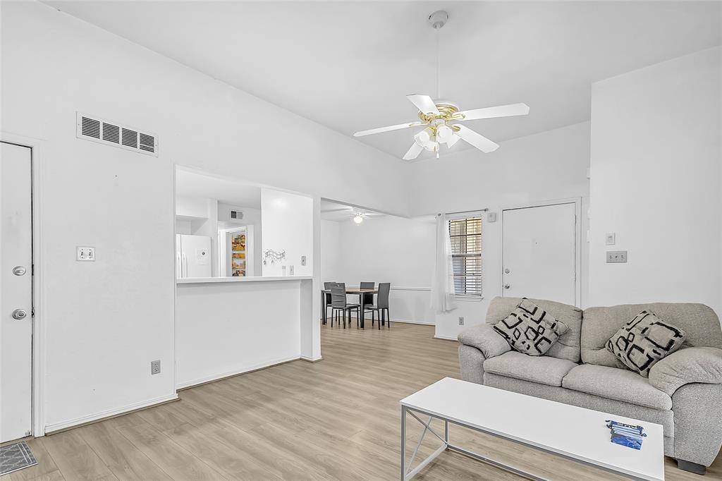 Arlington, TX 76014,2440 Sunflower Drive