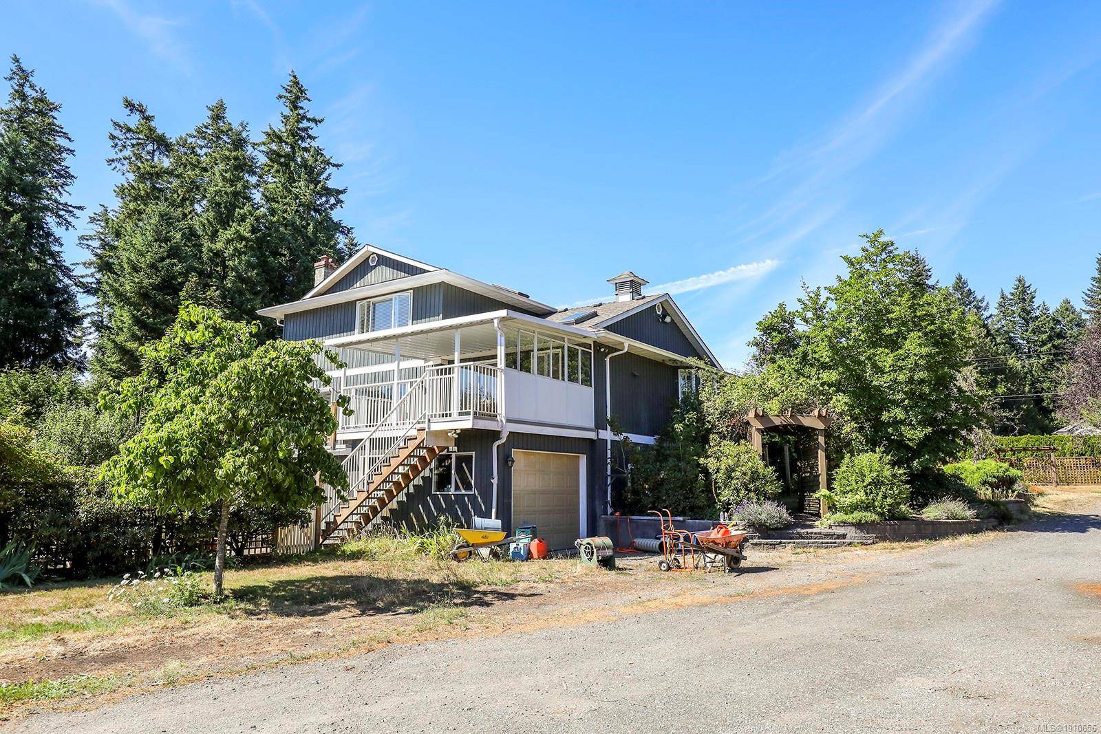 Comox, BC V9M 3Y9,2099 Idiens Way
