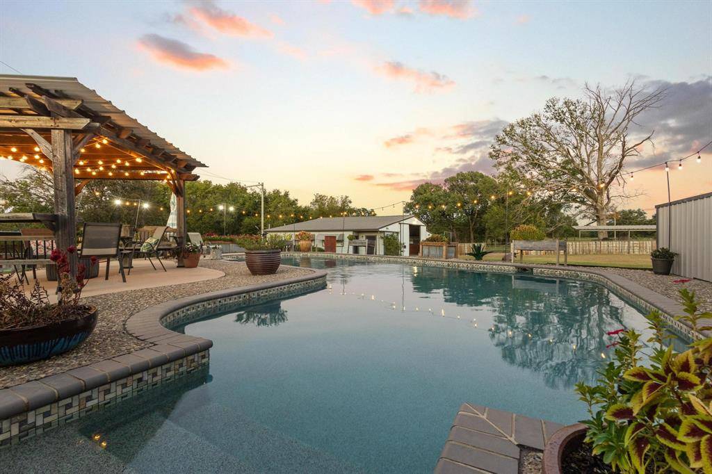 Deport, TX 75435,2709 County Road 16500