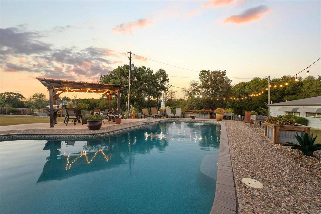 Deport, TX 75435,2709 County Road 16500