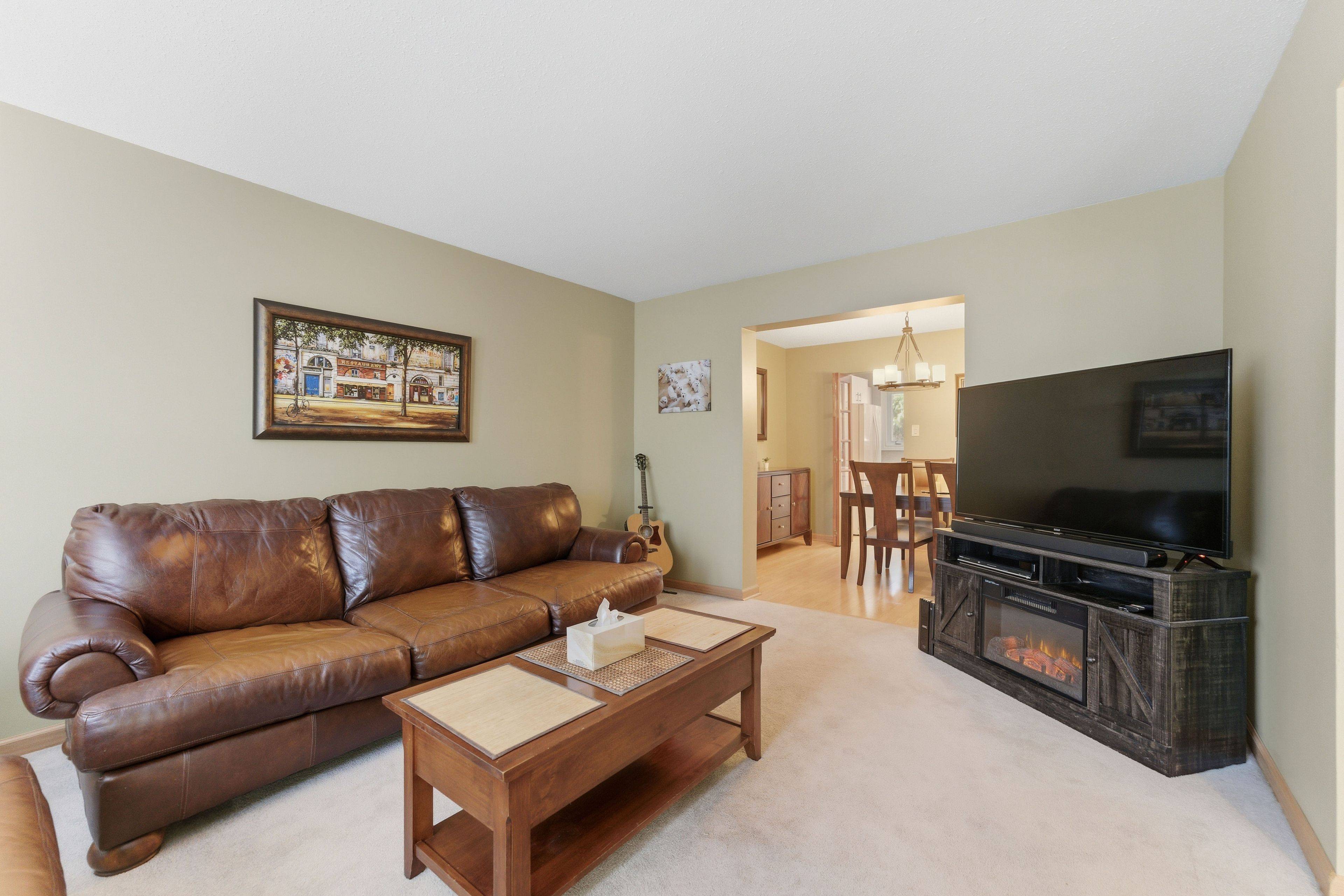 Beacon Hill North - South And Area, ON K1J 8J2,1900 MARQUIS AVE #73