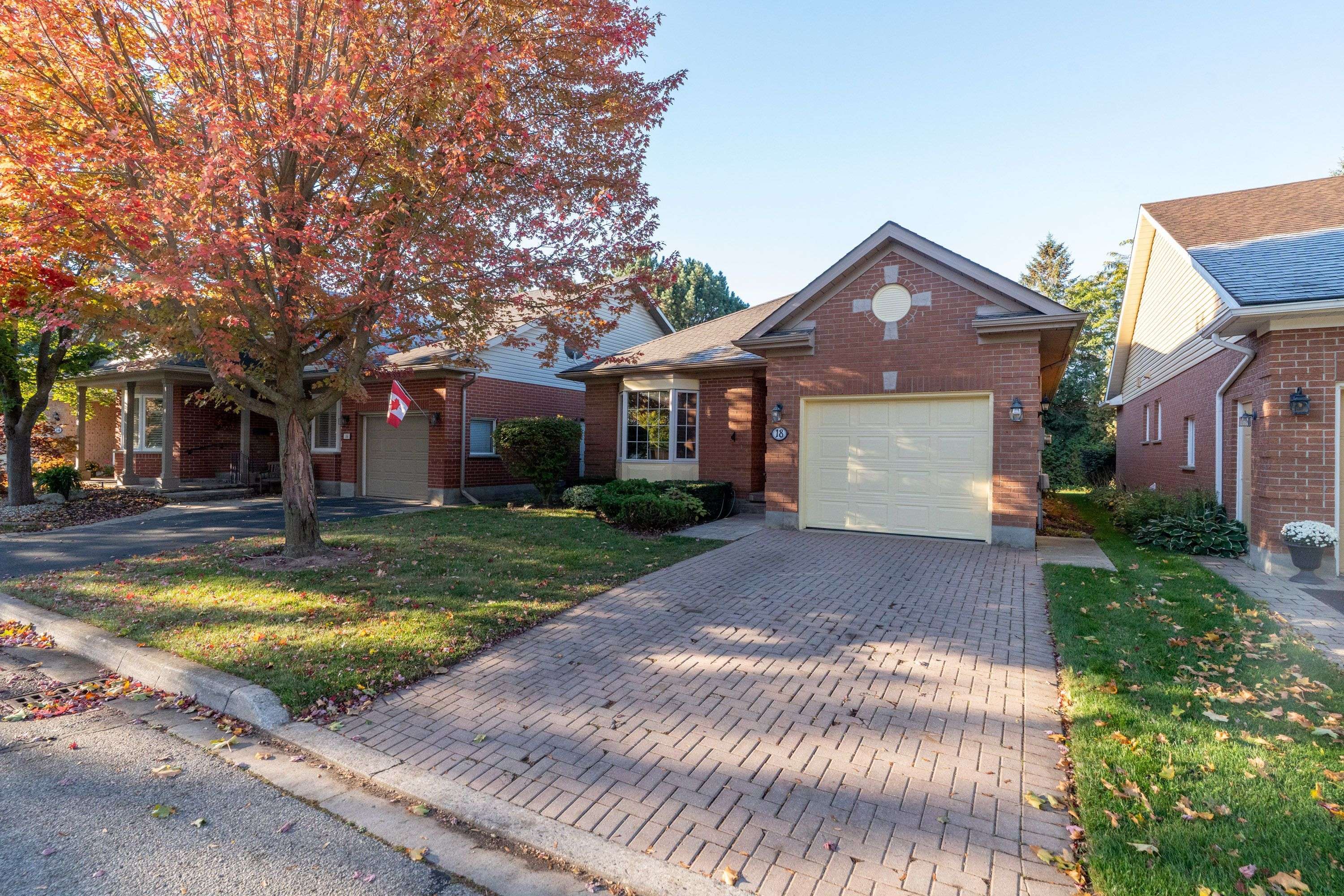 Guelph, ON N1G 4X7,18 Sprucehaven CT