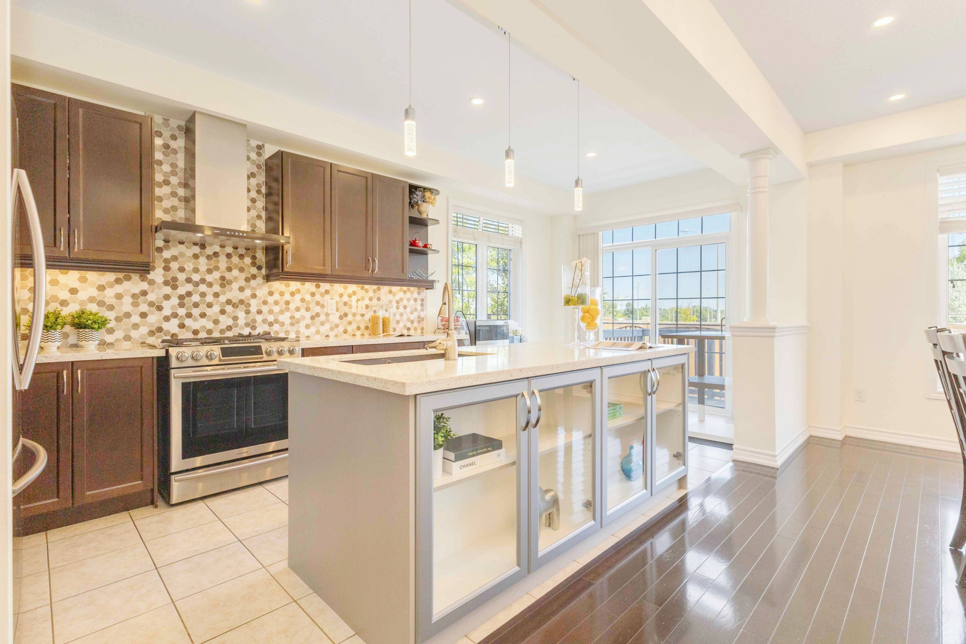 Markham, ON L6C 0T4,70 Living CRES