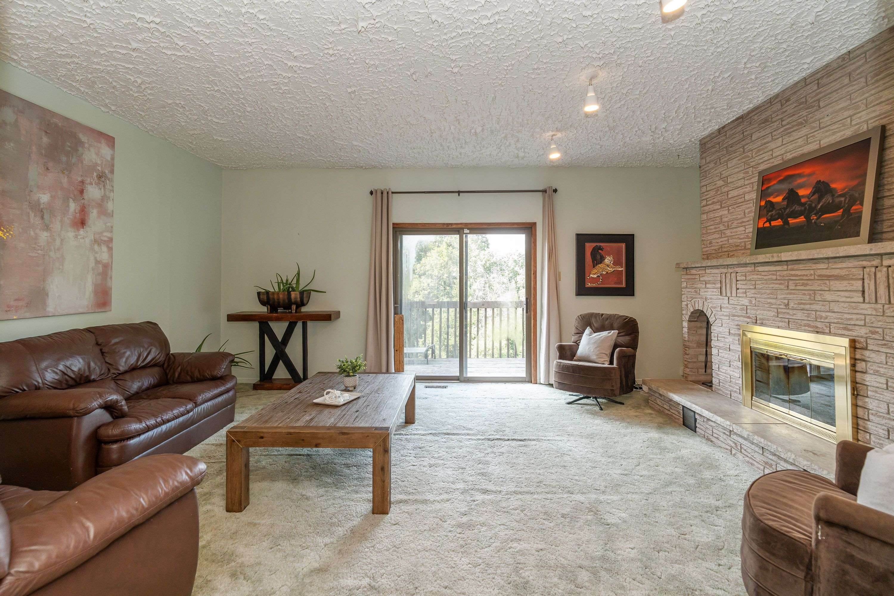 Mcnab/braeside, ON K0A 1G0,1437 Usborne ST