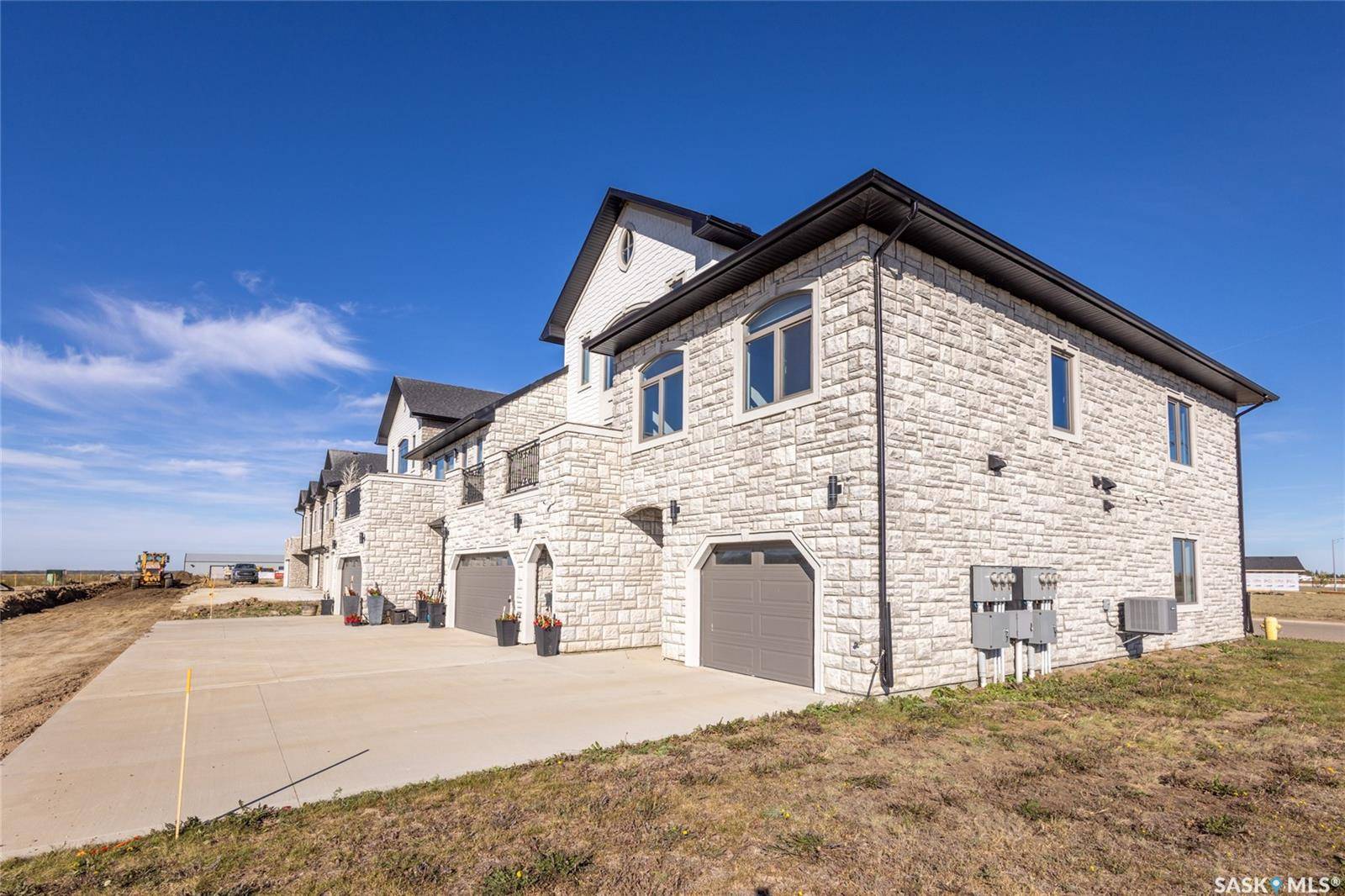 Dundurn, SK S0K 1K1,298 Prairie Dawn DRIVE #3