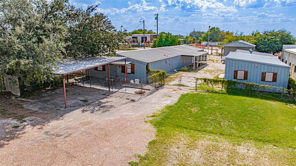 Granbury, TX 76049,200 Daisy Drive