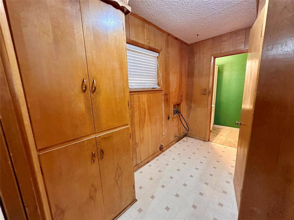 Seymour, TX 76380,603 W Mclain Street