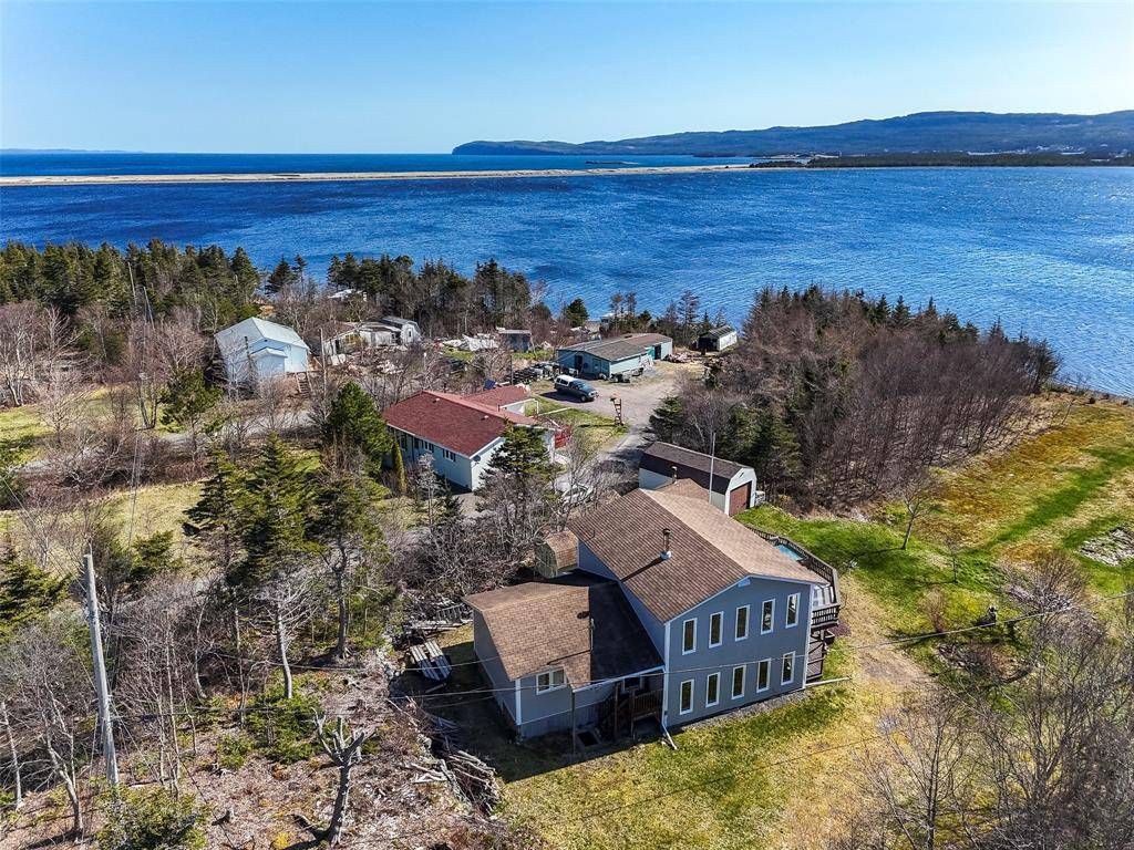 Bellevue, NL A0B1B0,201 Main Road