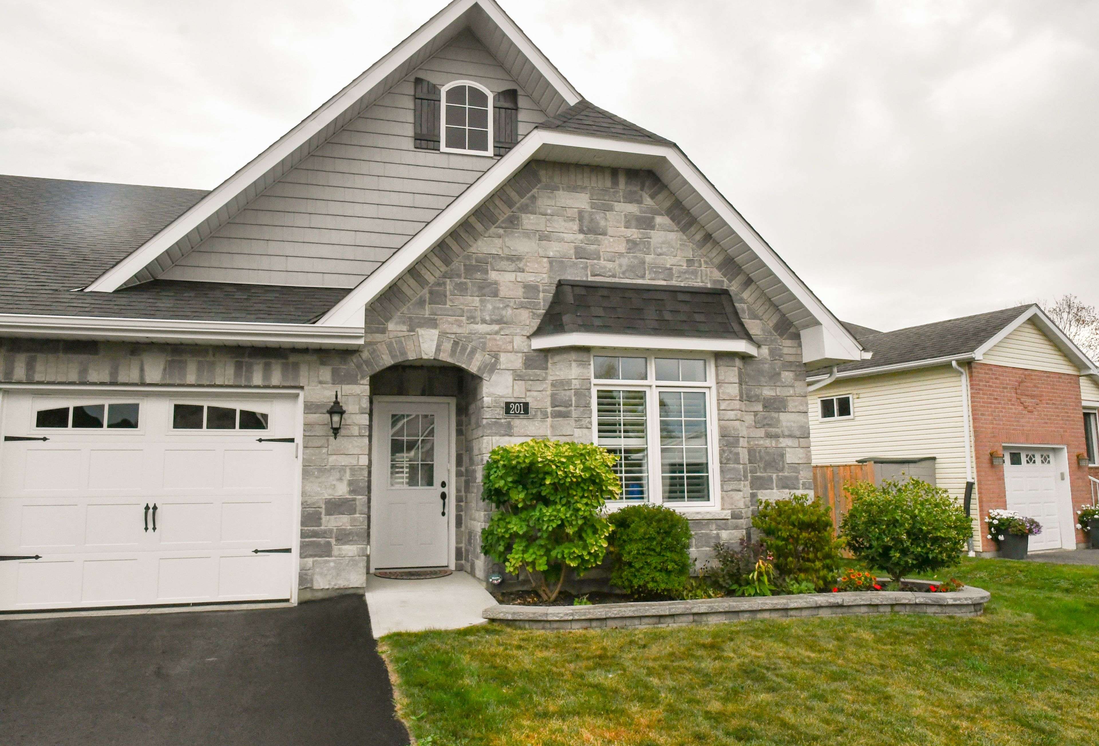 Gananoque, ON K7G 3C3,201 Wilmer AVE