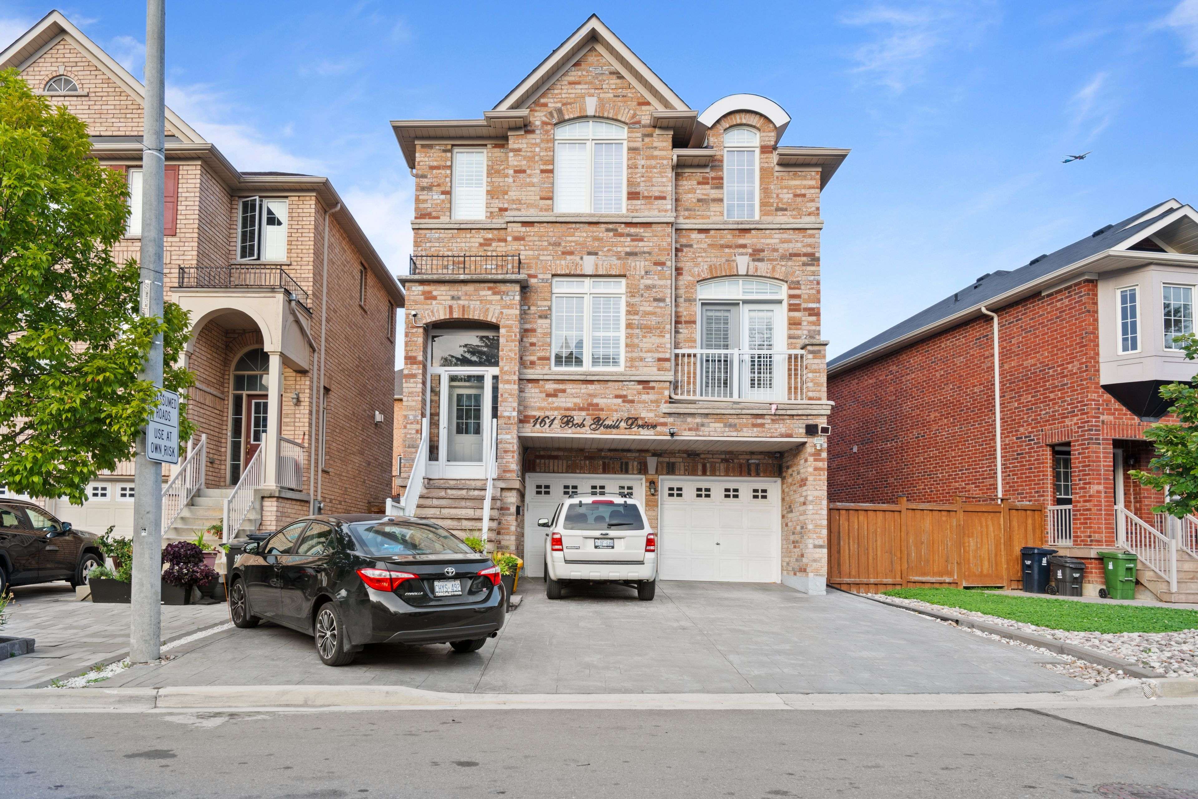 Toronto W05, ON M9M 0B1,161 Bob Yuill DR #BSMT